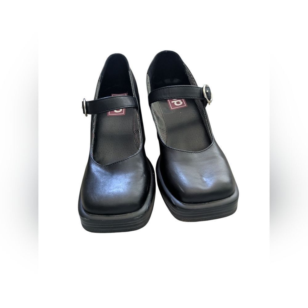 pop Black Mary Jane Platform Flats with Buckle Strap